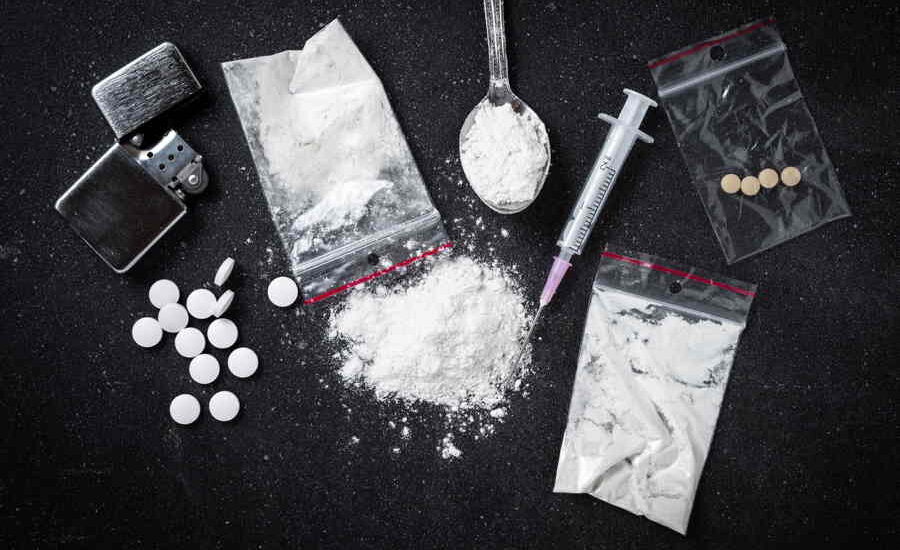 Diverses drogues et substances trouvées pour drogue au volant