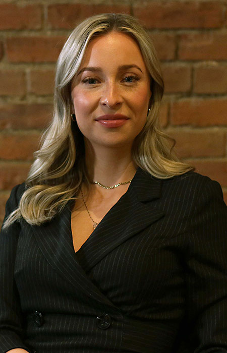 Alexandra Bérubé, avocate chez Riendeau Avocats Montréal